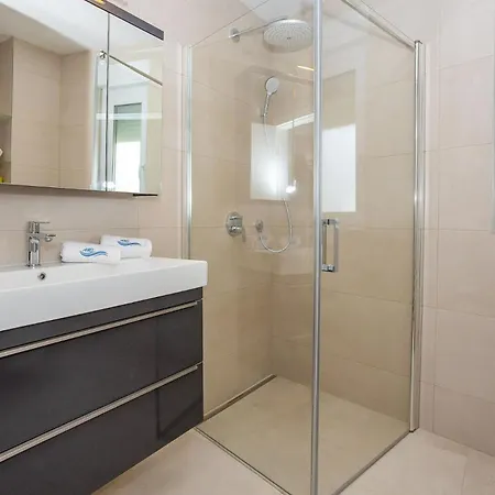 With A Parking Space Promajna, Makarska - 22264 Apartment